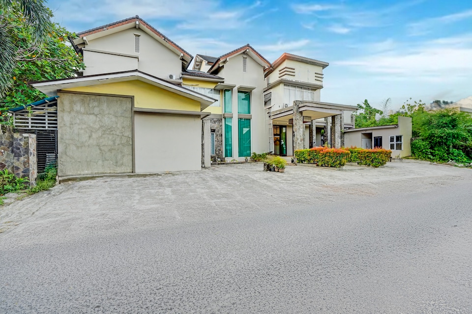 Dancenter Hotel Surya Palace, Padang, Padang