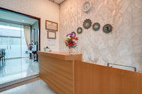 Dancenter Hotel Surya Palace