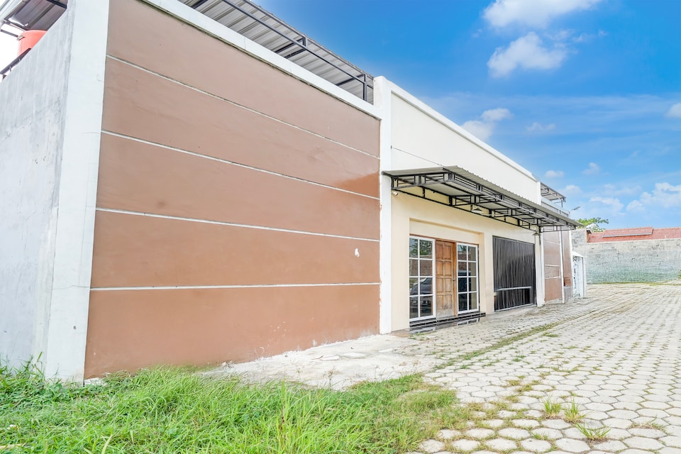 Dancenter Boarding Inn, Tegal, Tegal