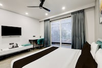 Townhouse OAK One Stayz Hotel