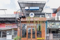 Dancenter Paris Guesthouse