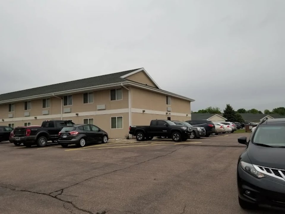 Bilmar Inn & Suites by Hotel O Hwy 77, Dell Rapids, SD, Dell Rapids, SD