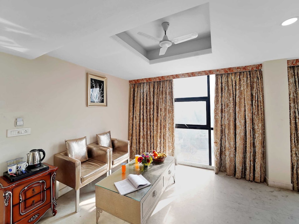 Palette Orient Hotel & Convention Centre, Nagpur, Bus Stand Nagpur, Nagpur