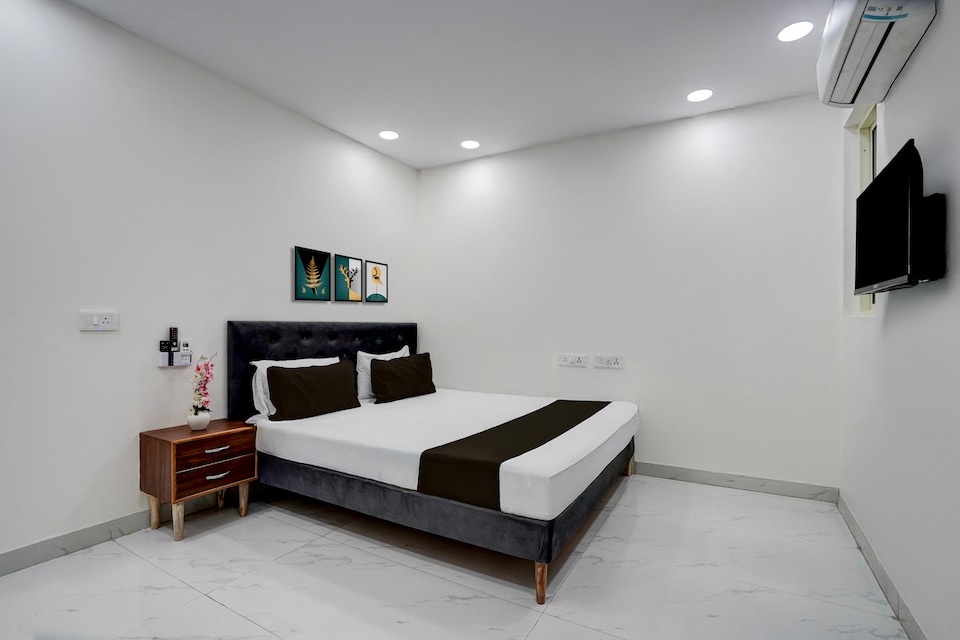 RESTO RELAX HOTEL & RESTAURANT, Rohini Delhi, Delhi