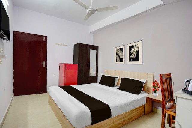 Collection O Uttam Nagar West Metro Station Formerly Vishwas Park