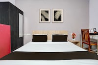 Collection O Uttam Nagar West Metro Station Formerly Vishwas Park