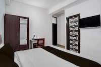 Collection O Uttam Nagar West Metro Station Formerly Vishwas Park