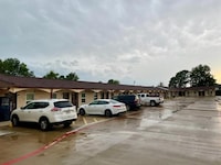 Golden Inn Dallas by Hotel O