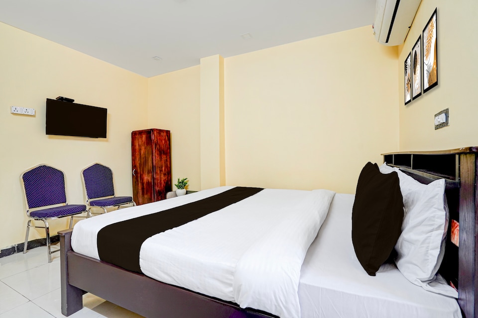 Hotel O Annavaram Formerly Akshaya Lodge, Ramaraopet Kakinada, Kakinada