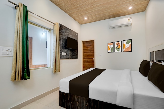 Collection O Uttaranchal University Premnagar