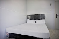 OYO 94903 Akasia Guesthouse