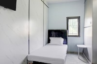 OYO 94903 Akasia Guesthouse