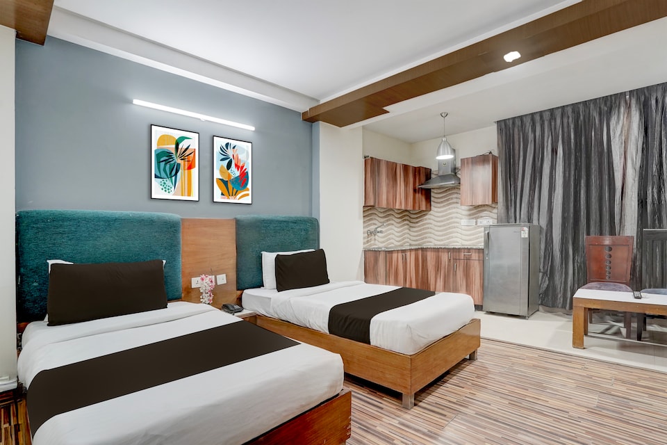 Super Townhouse Millenium City Centre, Cyber City, Gurgaon