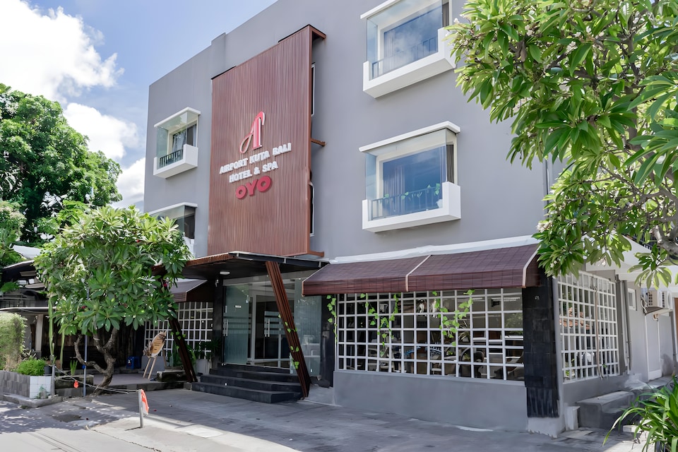 Dancenter Airport Ngurah Rai, Tuban Kuta, Bali