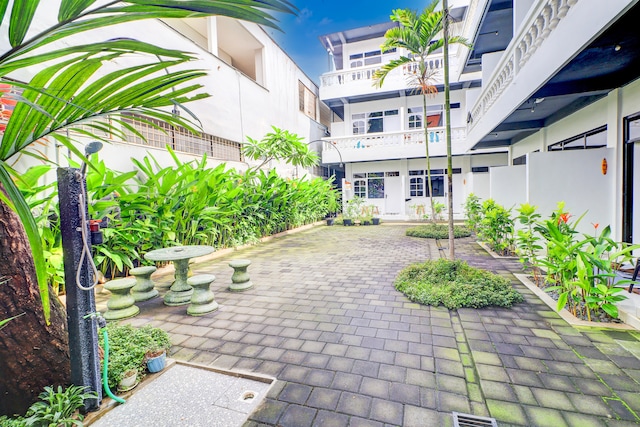 Dancenter Oka Legian Hotel