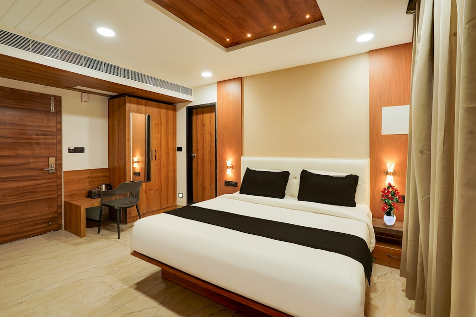 Townhouse IIM Bangalore Formerly Hotel Onyx, Bannergatta Road Bangalore, बैंगलोर