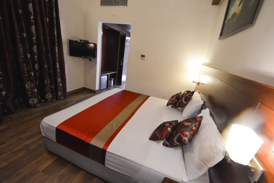 OYO 492 Hotel Janhvi International, Cantt, Varanasi