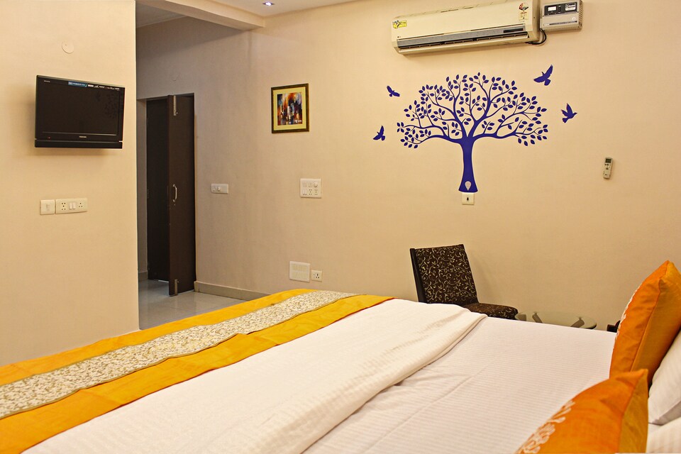 OYO 2496 Hotel Sparsh Inn, Noida City, Noida