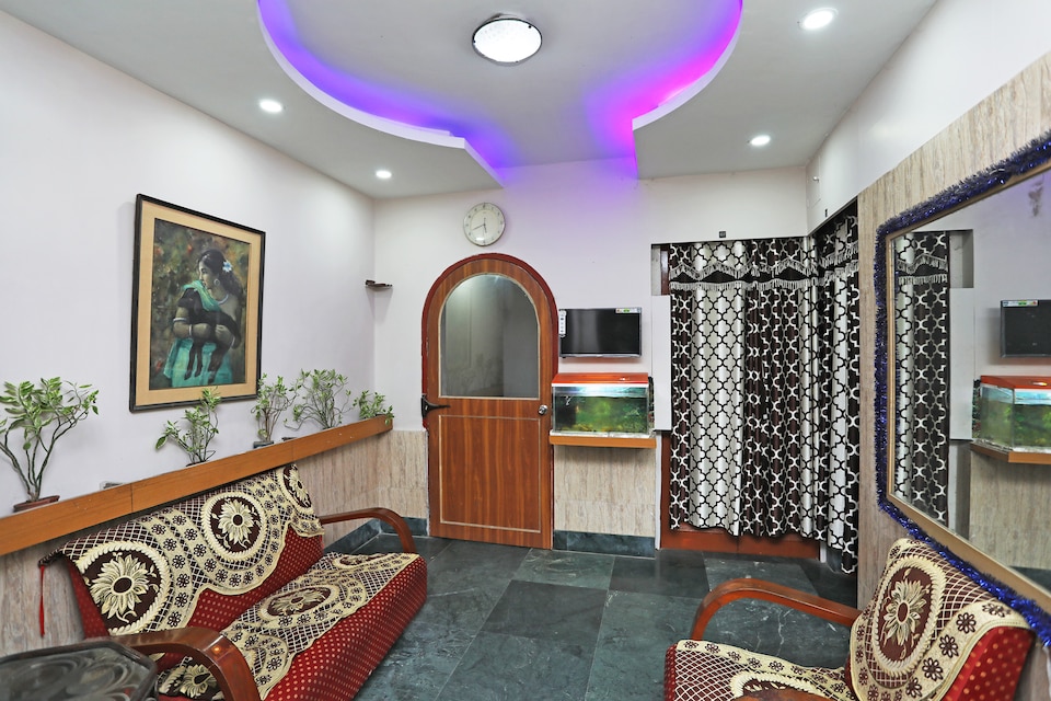 OYO 2509 Mrinalini Inn, Ballygunge Kolkata, Kolkata