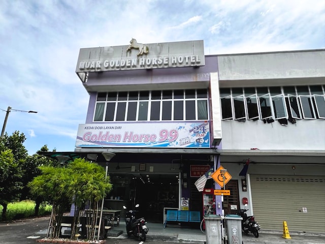 Hotel O Muar Golden Horse near Tanjung Emas Park