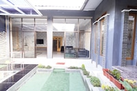 Hotel O 94911 Syariah Anggrek Guest House