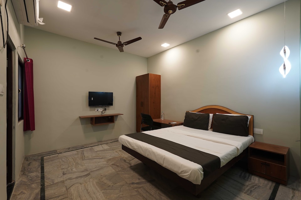 Hotel O Rela Hospital Chromepet Formerly  Sri Ram Ganesh Residency, Chrompet, Chennai