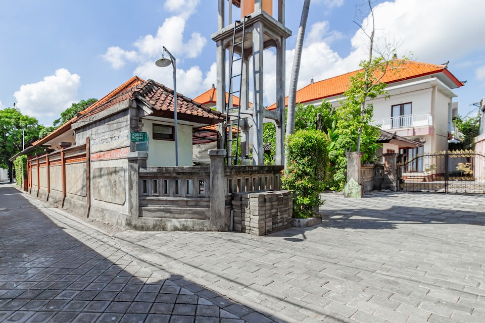 Dancenter The Kumpi Hotel, Bali, Bali