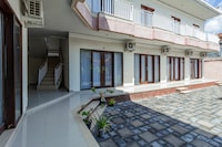 Dancenter The Kumpi Hotel