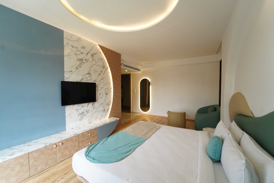 Palette The Moon Hotel Goa, Candolim, Goa