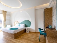 Palette The Moon Hotel Goa