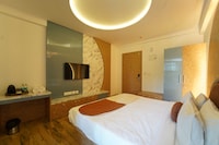 Palette The Moon Hotel Goa