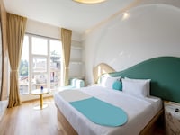 Palette The Moon Hotel Goa