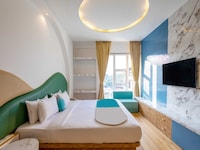 Palette The Moon Hotel Goa