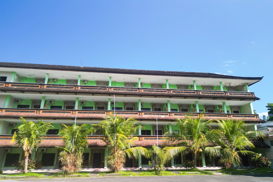 Dancenter Batukaru Garden Hotel, Bali, Bali