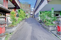 Dancenter Batukaru Garden Hotel