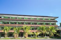 Dancenter Batukaru Garden Hotel