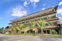 Dancenter Batukaru Garden Hotel