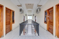 OYO 94919 Nay Guesthouse Dan Kost