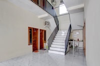 OYO 94919 Nay Guesthouse Dan Kost