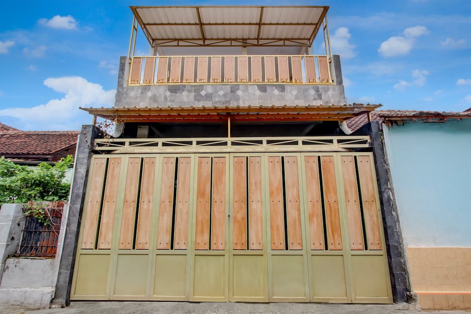 OYO 94920 House Of Elea Minggiran, Prawirotaman, Yogyakarta