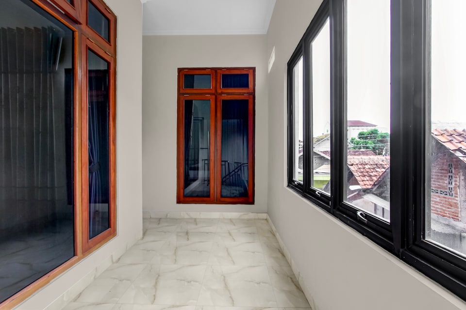 OYO 94920 House Of Elea Minggiran, Prawirotaman, Yogyakarta