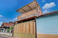 OYO 94920 House Of Elea Minggiran