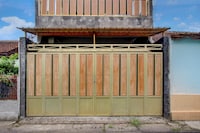 OYO 94920 House Of Elea Minggiran