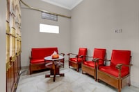 OYO 94920 House Of Elea Minggiran