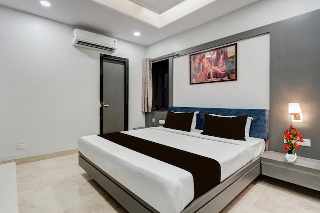 Super Townhouse Jodhpur Clock Tower Formerly Shiv Hari Heritage