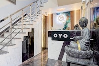 SPOT ON G Grand Hotel