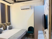 SPOT ON G Grand Hotel