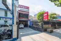 Dancenter Patradisa Hotel