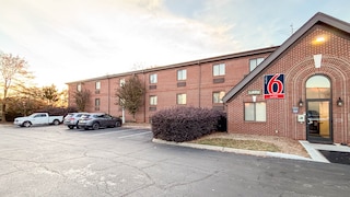 Studio 6 Suites Greenville, SC - Haywood Mall