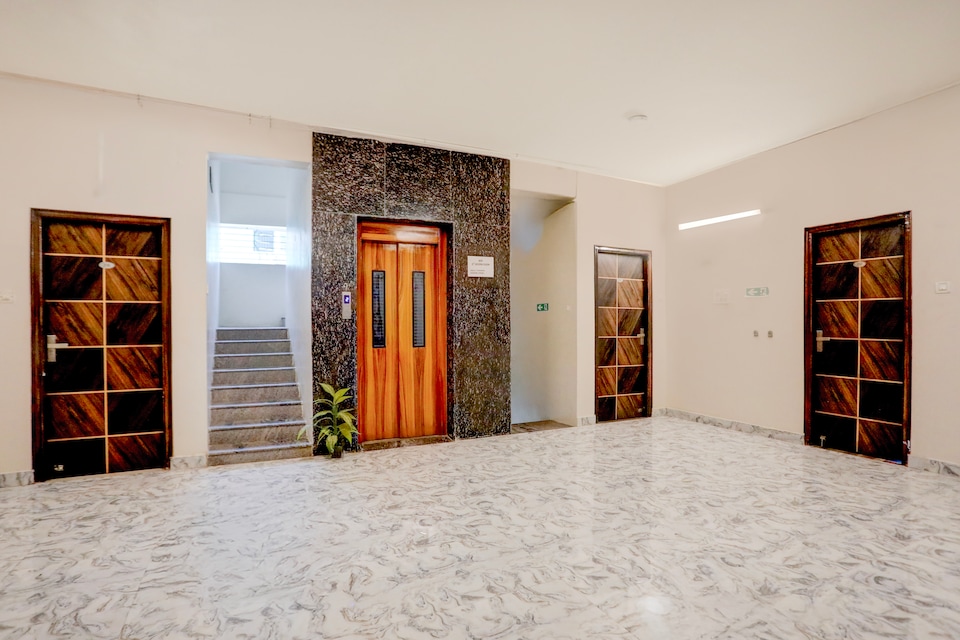 Super OYO Townhouse Oak Tirupati Formerly Sky Towers, Tiruchanur Road Tirupati, Tirupati